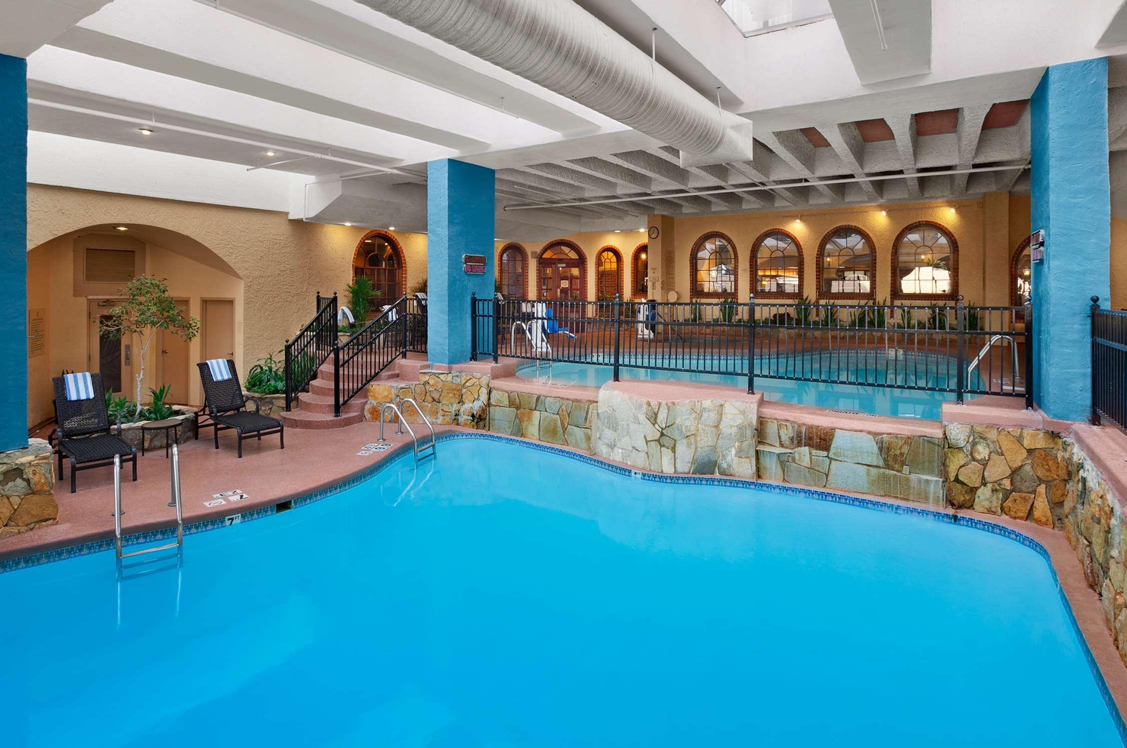 Embassy By Hilton Kansas Plaza 4* Kansas City
